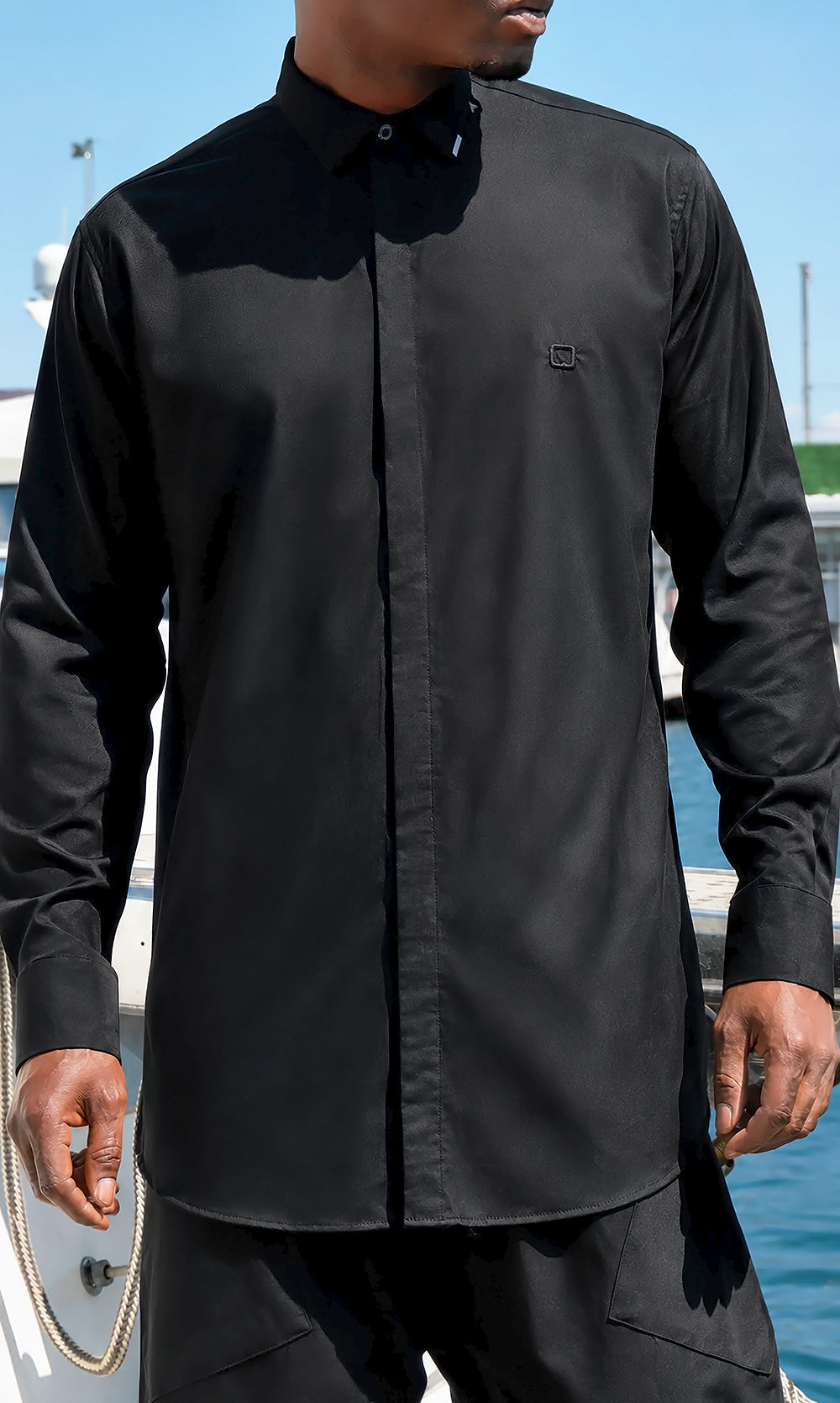 QTT1014 Design Shirt in Black